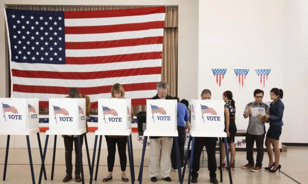 Μάχη...στήθος με στήθος Δημοκρατικοί και Ρεπουμπλικάνοι: Ποιοι θα έχουν τον έλεγχο της Γερουσίας